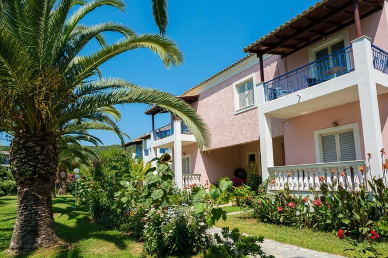 Three Stars Beach Hotel Moraḯtika Luaran gambar