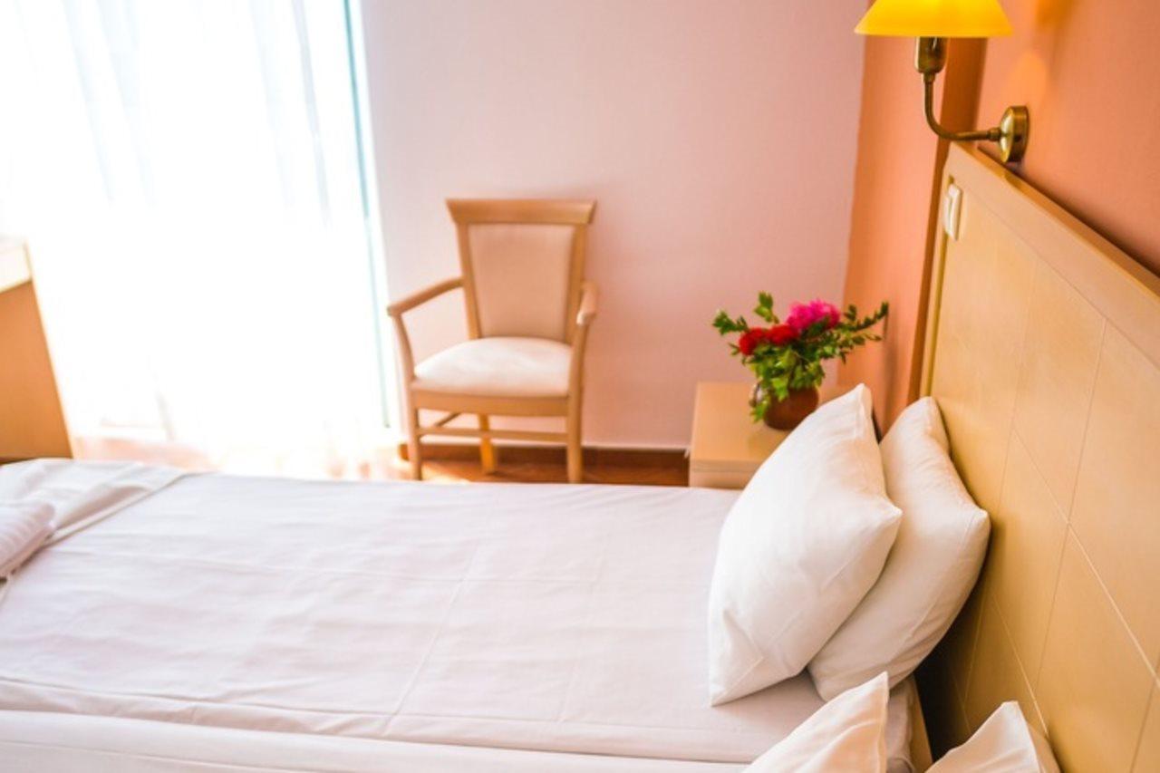 Three Stars Beach Hotel Moraḯtika Luaran gambar