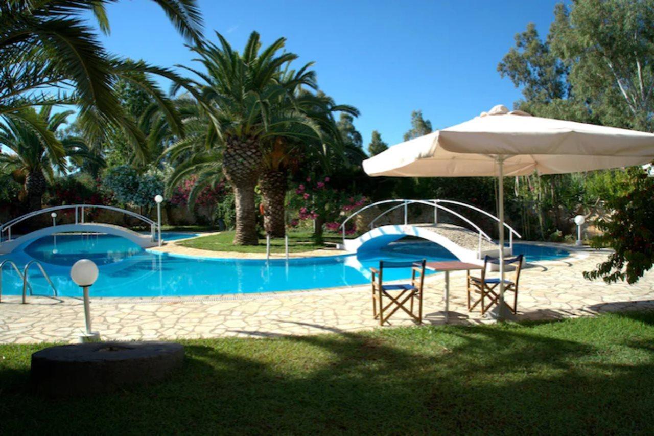 Three Stars Beach Hotel Moraḯtika Luaran gambar